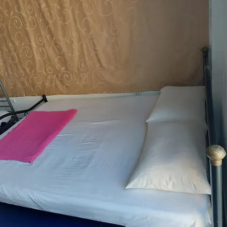 Shared Rooms Near Acropolis & Monastiraki Area Athens Room photo