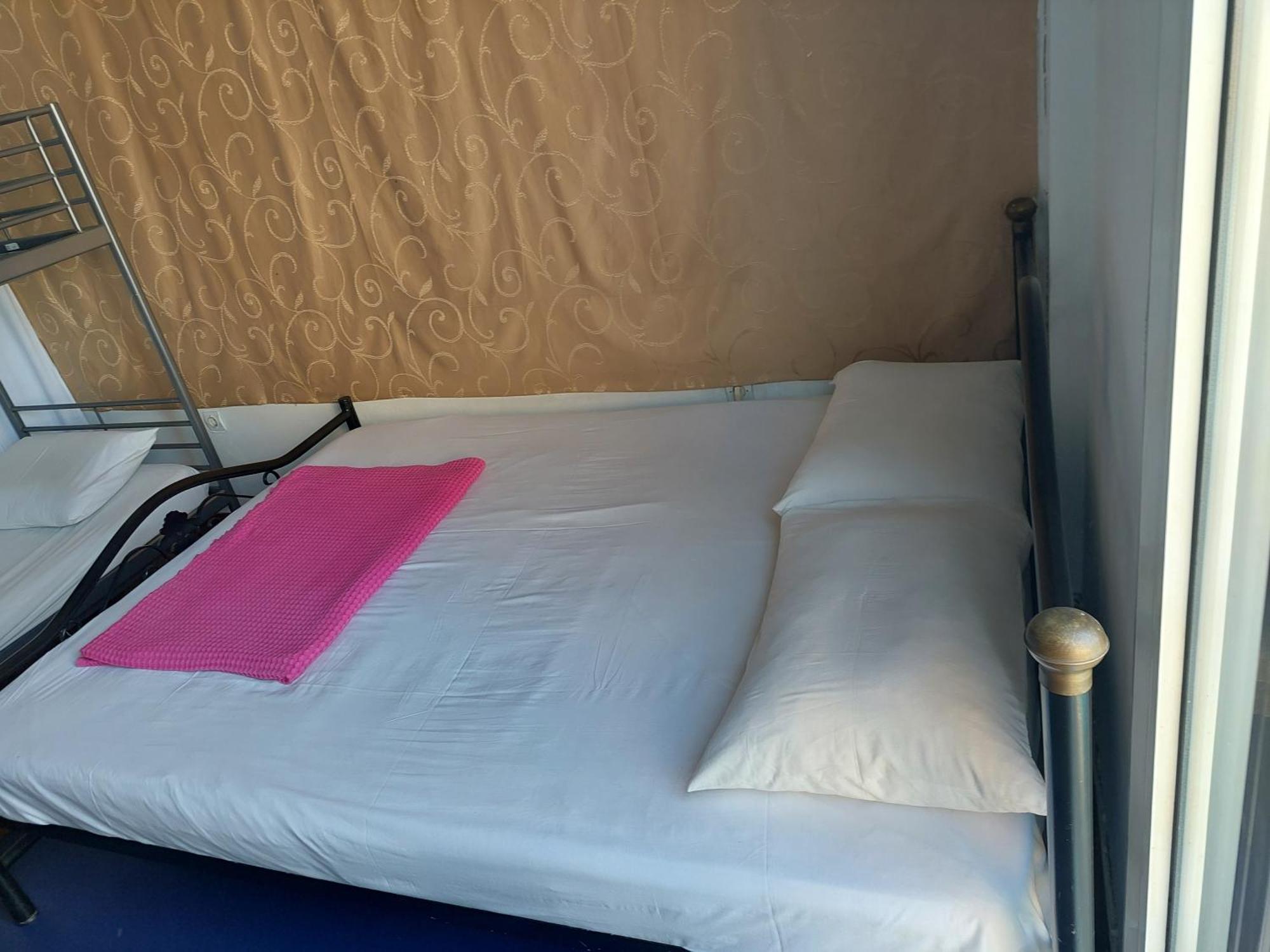 Privatunterkunft Shared Near Acropolis & Monastiraki Area